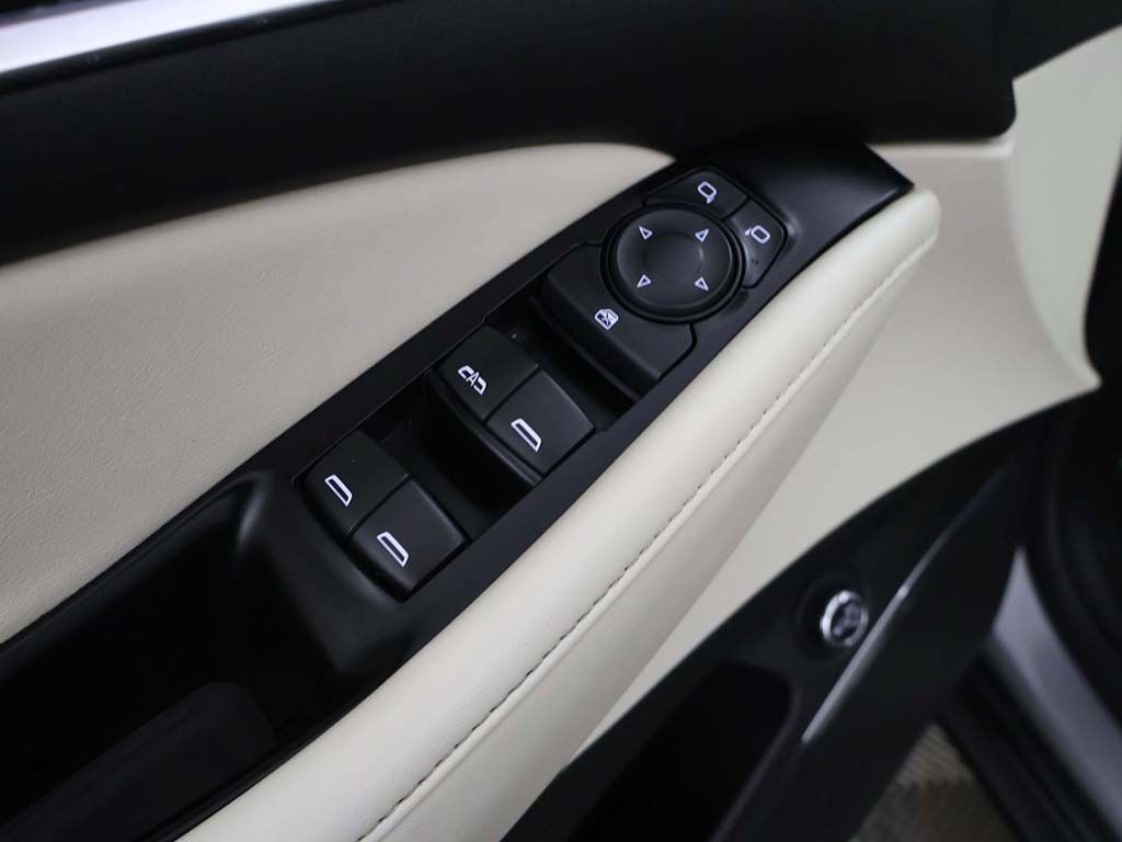 Used 2023 Buick Enclave Essence w/ Experience Buick Package AWD/4WD image 42
