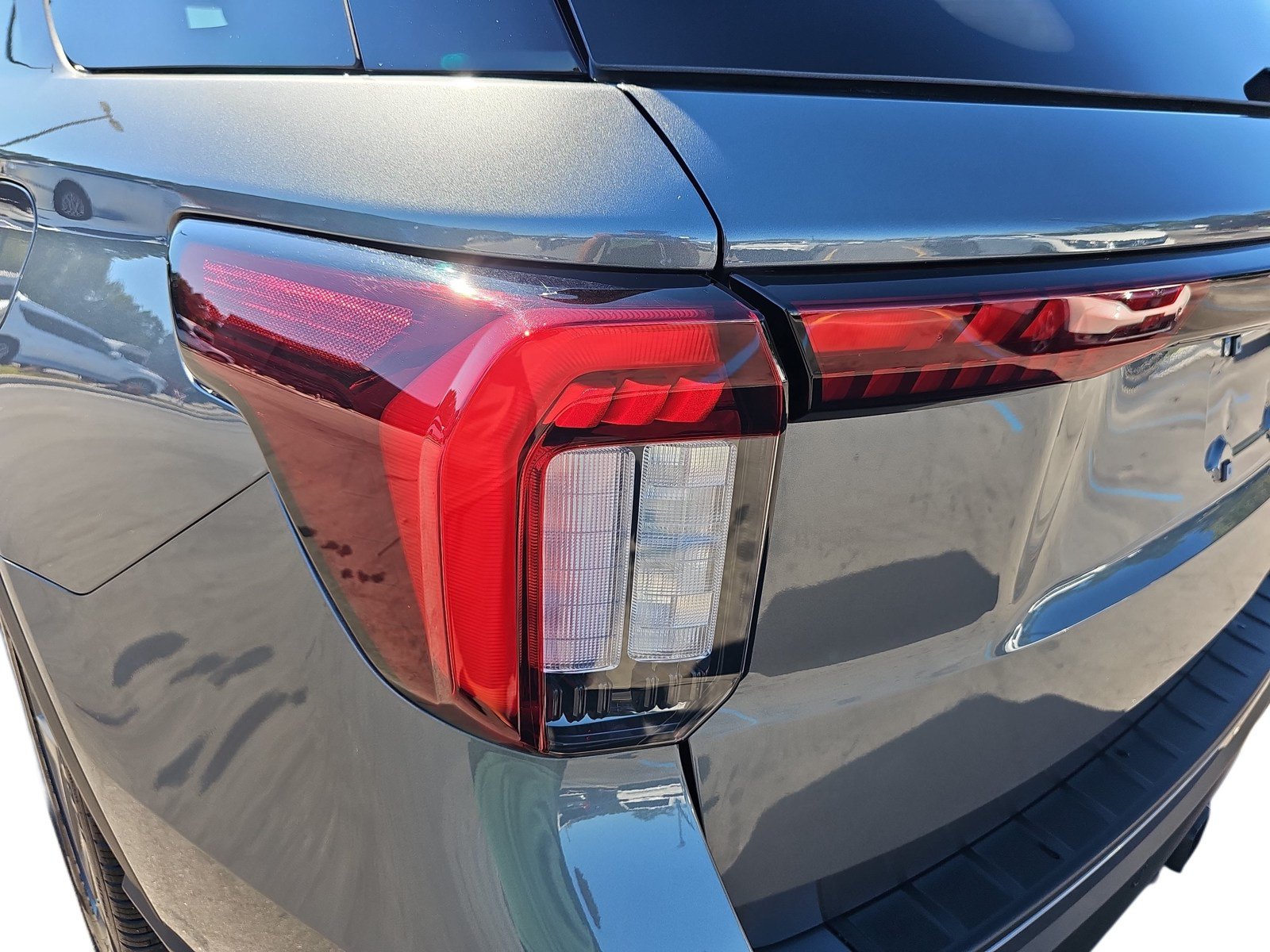 Used 2026 Ford Explorer ST-Line w/ ST-Line Street Pack AWD/4WD image 31