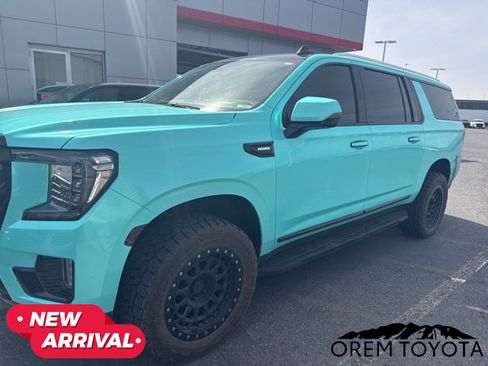 Used 2023 GMC Yukon XL Denali image 16