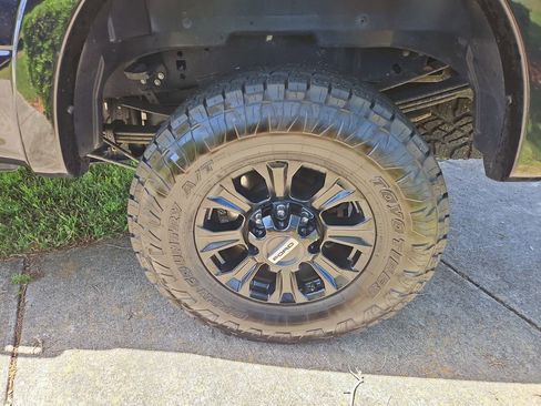 Used 2022 Ford F350 Lariat w/ Tremor Off-Road Package AWD/4WD image 6