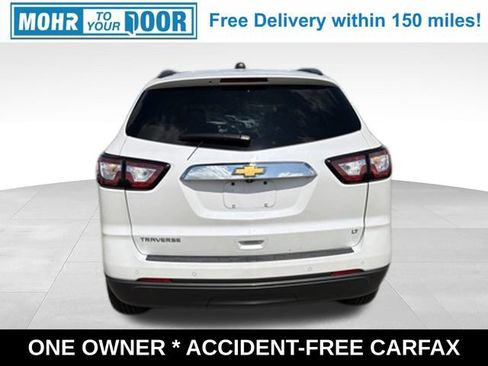 Used 2017 Chevrolet Traverse LT FWD image 4