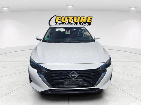 Used 2024 Nissan Sentra S FWD image 2