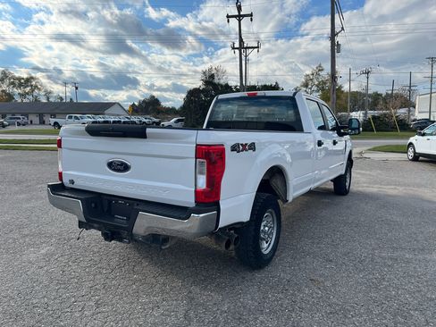 Used 2019 Ford F250 XL w/ Power Equipment Group image 5