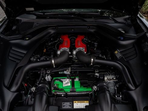 Used 2015 Ferrari California T RWD image 27