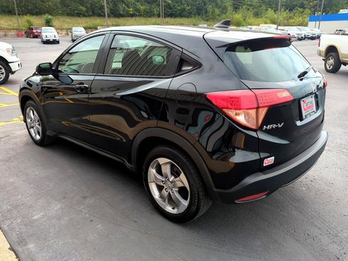 Used 2018 Honda HR-V LX image 6