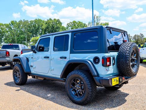 Used 2026 Jeep Wrangler Unlimited Sport AWD/4WD image 5