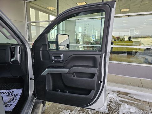 Used 2015 Chevrolet Silverado 2500 LT image 12