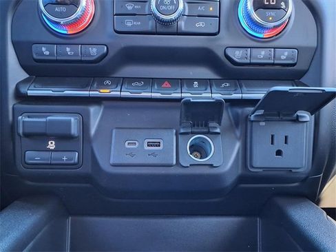 Used 2021 GMC Sierra 1500 SLT w/ SLT Premium Package image 9