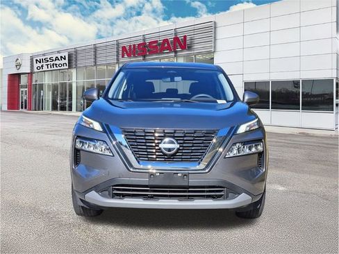 Certified 2023 Nissan Rogue SV image 2