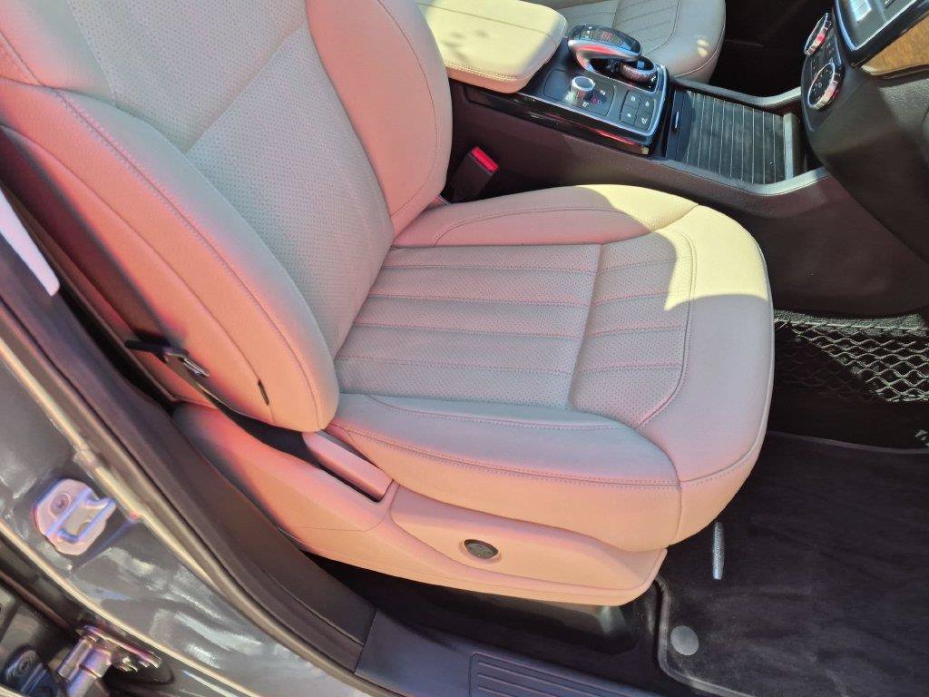 Used 2018 Mercedes-Benz GLS 450 4MATIC image 34