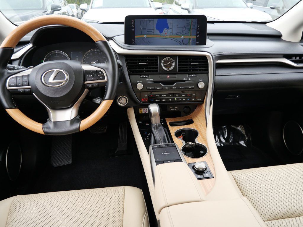 Used 2022 Lexus RX 350L Premium w/ Premium Package AWD/4WD image 13