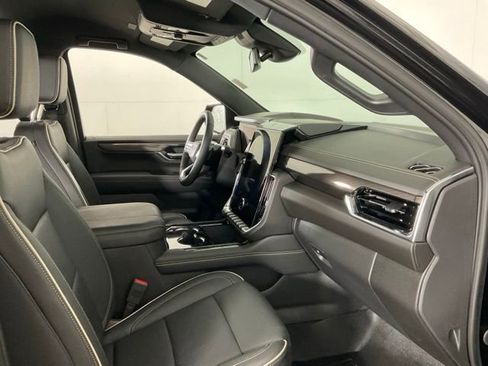 Used 2025 GMC Yukon Elevation AWD/4WD image 27