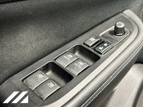 Used 2015 Subaru Legacy 2.5i Premium w/ Moonroof Package AWD/4WD image 19