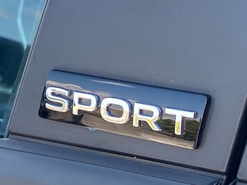 Certified 2025 Volkswagen Jetta Sport FWD image 6