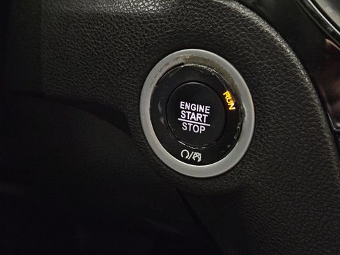 Used 2023 Chrysler 300 S RWD image 18