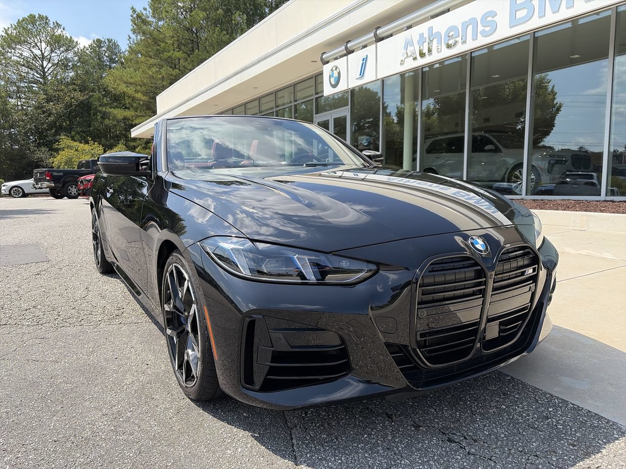 Used 2027 BMW M440i Convertible RWD image 1