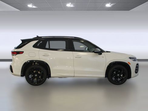 New 2026 Volkswagen Tiguan SE R-Line FWD image 7