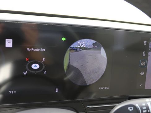 Used 2024 Hyundai Kona Limited FWD image 32