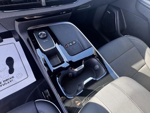 Used 2025 Buick Enclave Preferred image 20