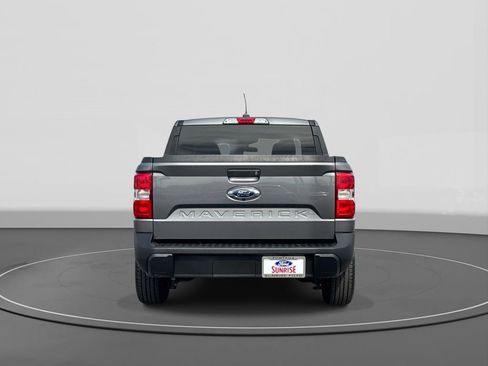 Used 2022 Ford Maverick XL image 6