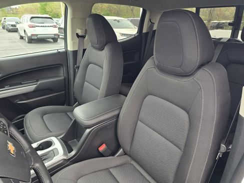 Used 2022 Chevrolet Colorado LT w/ LT Convenience Package image 15