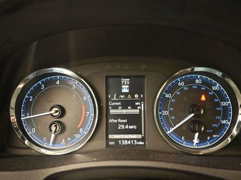 Used 2018 Toyota Corolla SE image 16