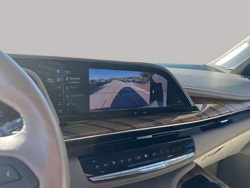 Certified 2022 Cadillac Escalade Sport Platinum image 41