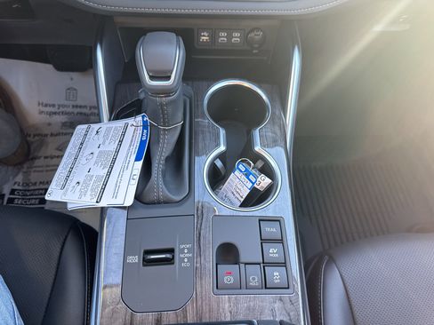 New 2026 Toyota Highlander Limited image 20