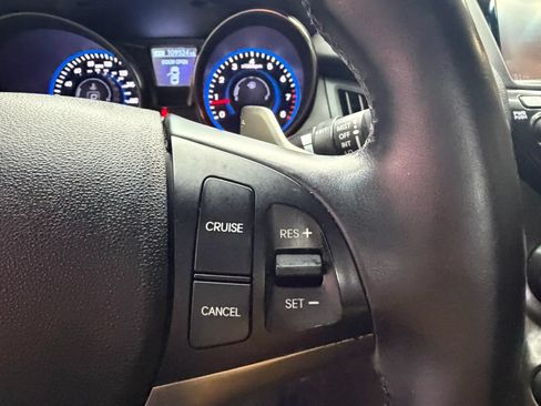 Used 2015 Hyundai Genesis 3.8 RWD image 17