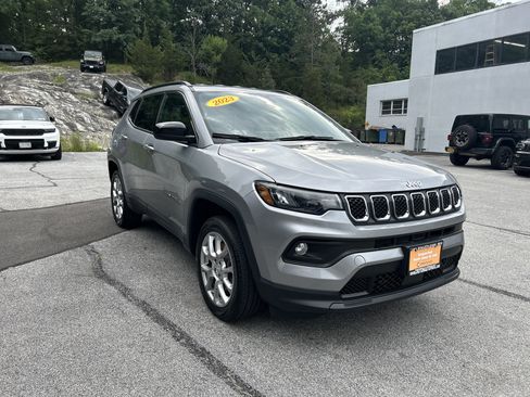 Certified 2023 Jeep Compass Latitude AWD/4WD image 5