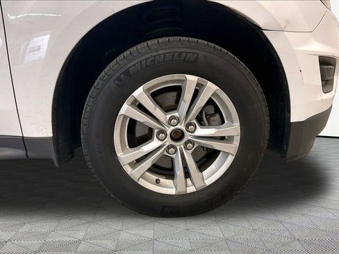 Used 2017 Chevrolet Equinox LS FWD image 31
