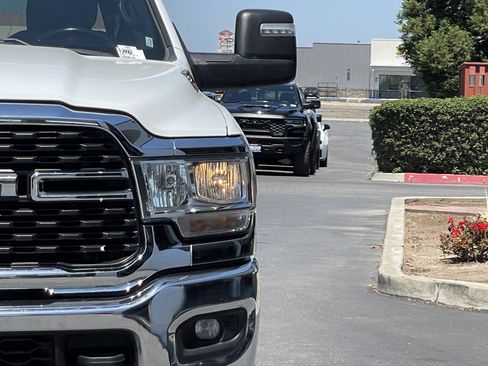 Used 2024 RAM 2500 Big Horn AWD/4WD image 8