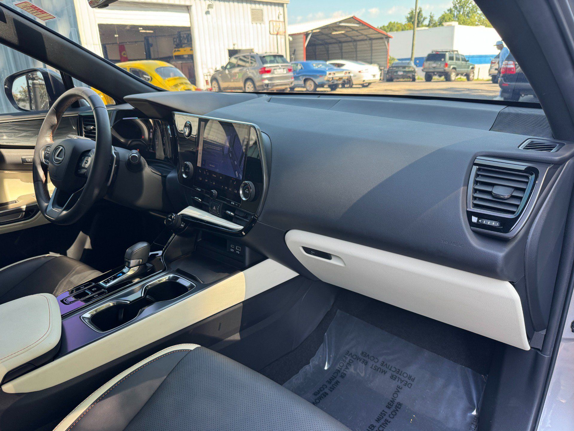Used 2024 Lexus NX 250 FWD w/ Towing Package (2000 Lbs) image 61