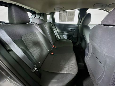 Used 2025 Nissan Kicks S image 11