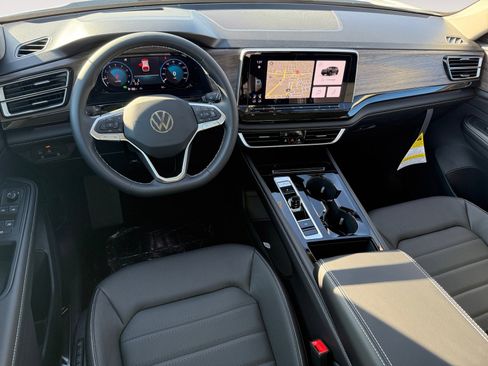 New 2026 Volkswagen Atlas SEL image 15