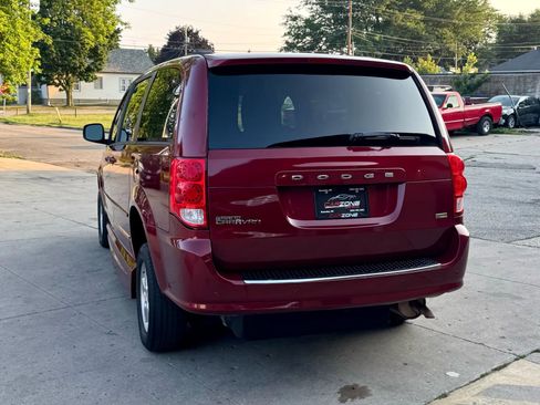 Used 2011 Dodge Grand Caravan Mainstreet w/ PWR Convenience Group image 20