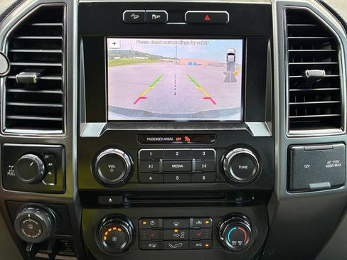Used 2017 Ford F150 XLT w/ Equipment Group 302A Luxury AWD/4WD image 12