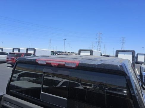 Used 2024 GMC Sierra 2500 Denali Ultimate AWD/4WD image 20