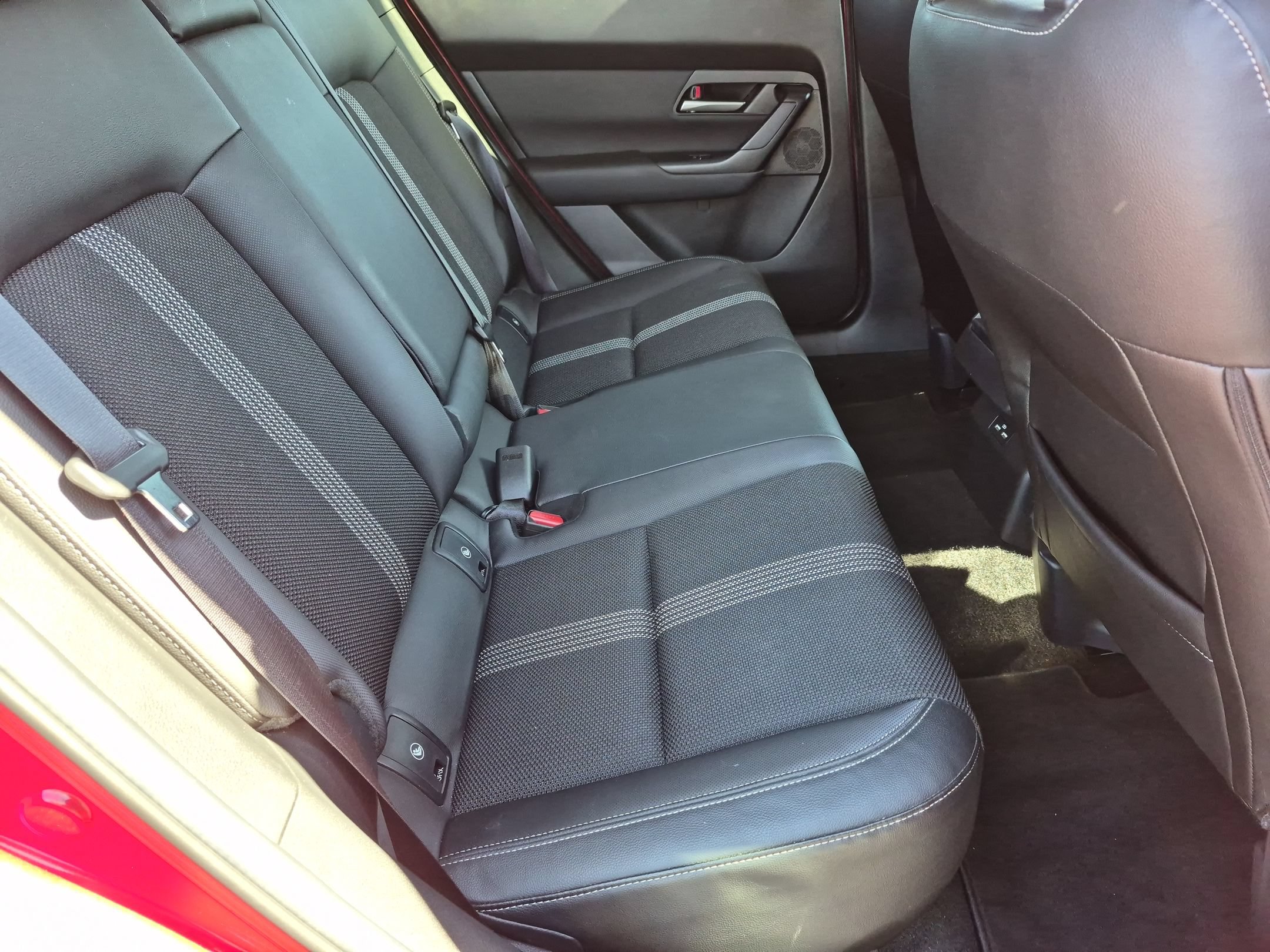 Used 2024 MAZDA CX-50 AWD 2.5 S w/ Preferred Package image 32