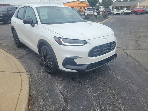 New 2026 Honda HR-V Sport image 3