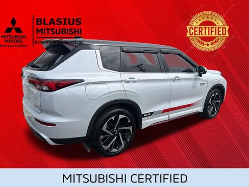 Used 2023 Mitsubishi Outlander 4WD Plug-In Hybrid image 7