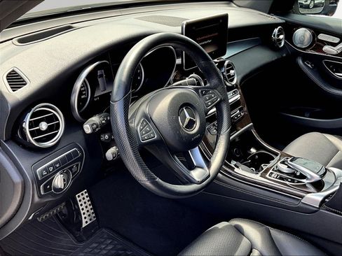 Used 2018 Mercedes-Benz GLC 300 4MATIC image 17