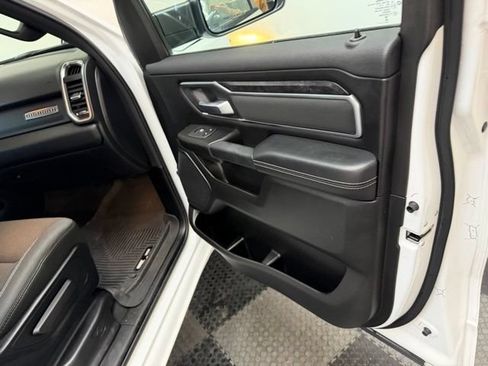 Used 2024 RAM 1500 Big Horn AWD/4WD image 39