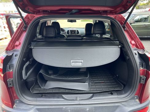 Used 2015 Jeep Cherokee Limited AWD/4WD image 12