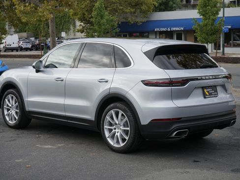 Used 2019 Porsche Cayenne image 11