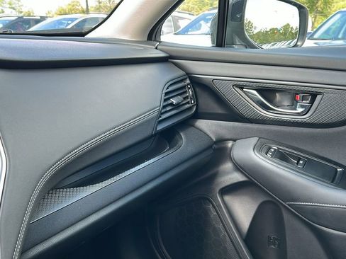 Used 2025 Subaru Outback Premium image 15