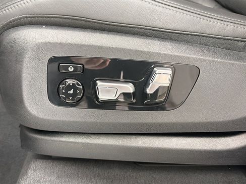 New 2026 BMW X5 xDrive40i w/ M Sport Package image 19