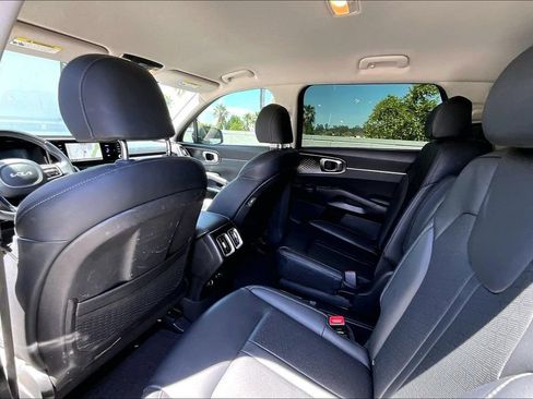 Certified 2023 Kia Sorento EX FWD image 16
