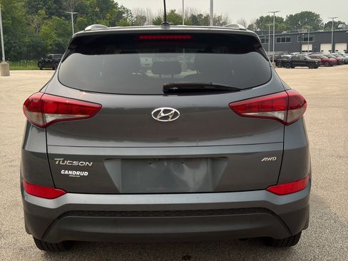 Used 2017 Hyundai Tucson SE w/ SE Popular Package 02 AWD/4WD image 7
