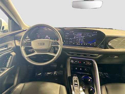 Certified 2025 Audi Q5 Premium w/ Convenience Package AWD/4WD image 23